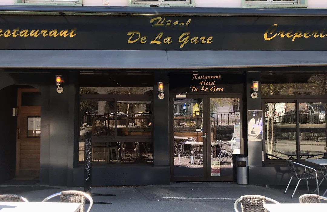 Hotel De La Gare-1